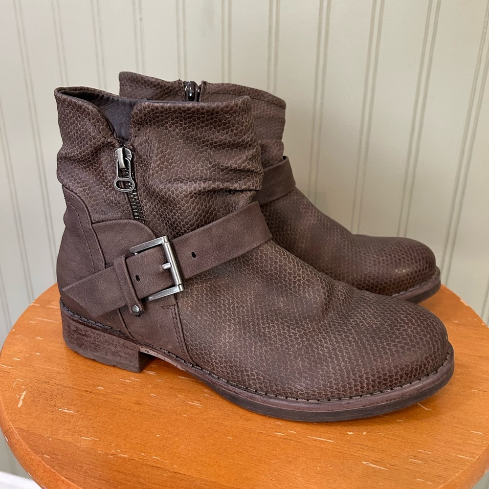 Corkys ~ Women Booties